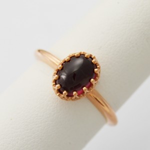 Rose Gold ring with Rhodolite Garnet - Morgan's Treasure - Custom Jewelry