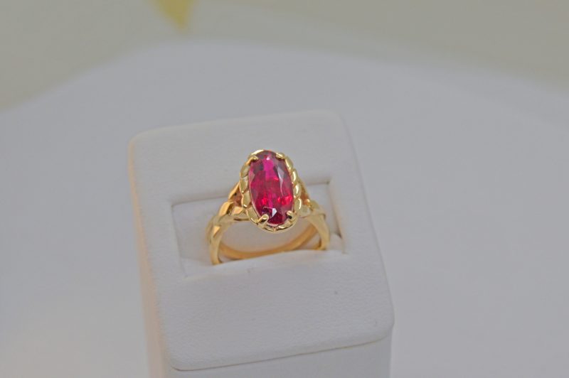 RED TOURMALINE RING IN 14KT YELLOW GOLD