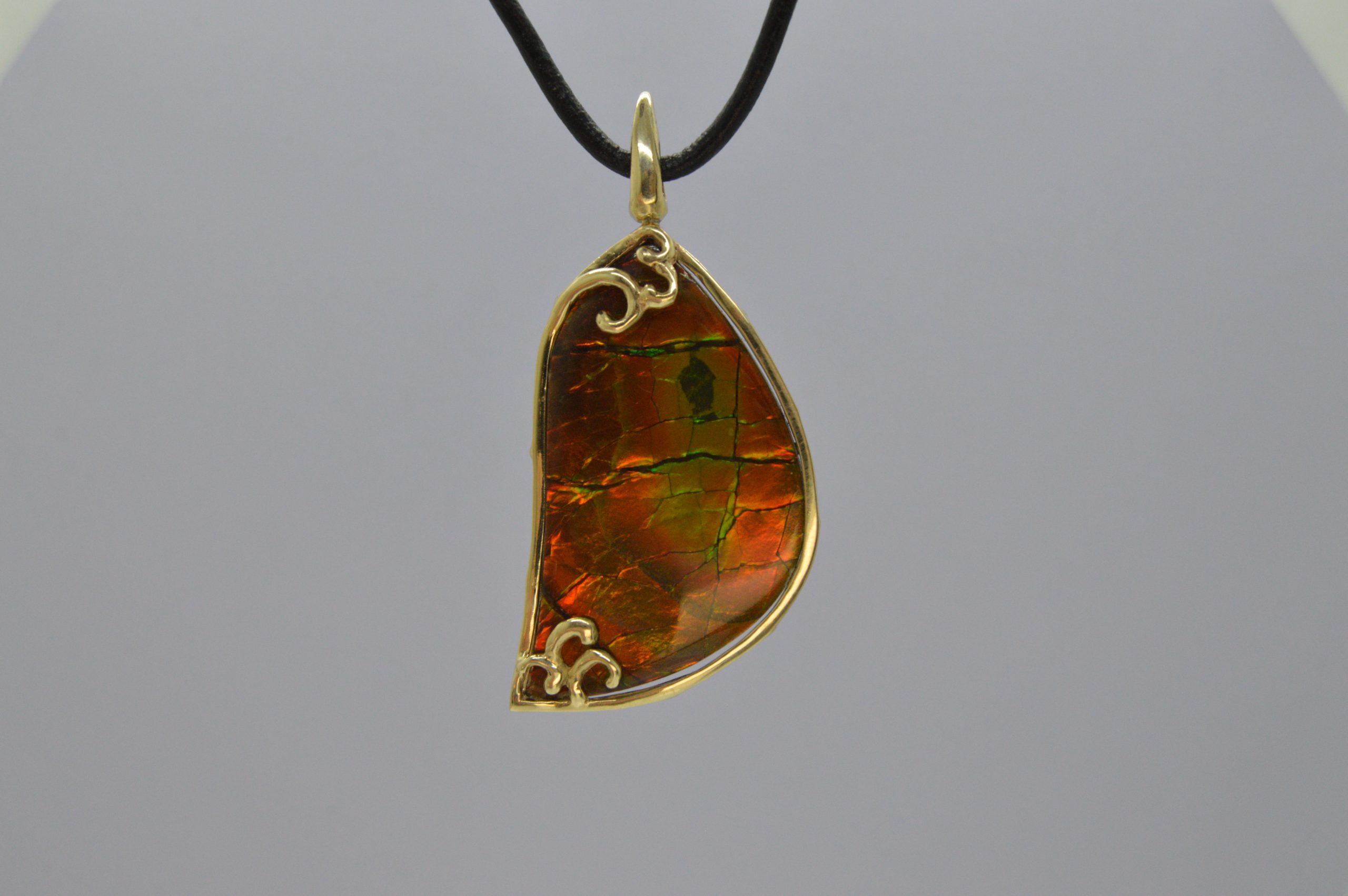 Ammolite Pendant 14kt Gold